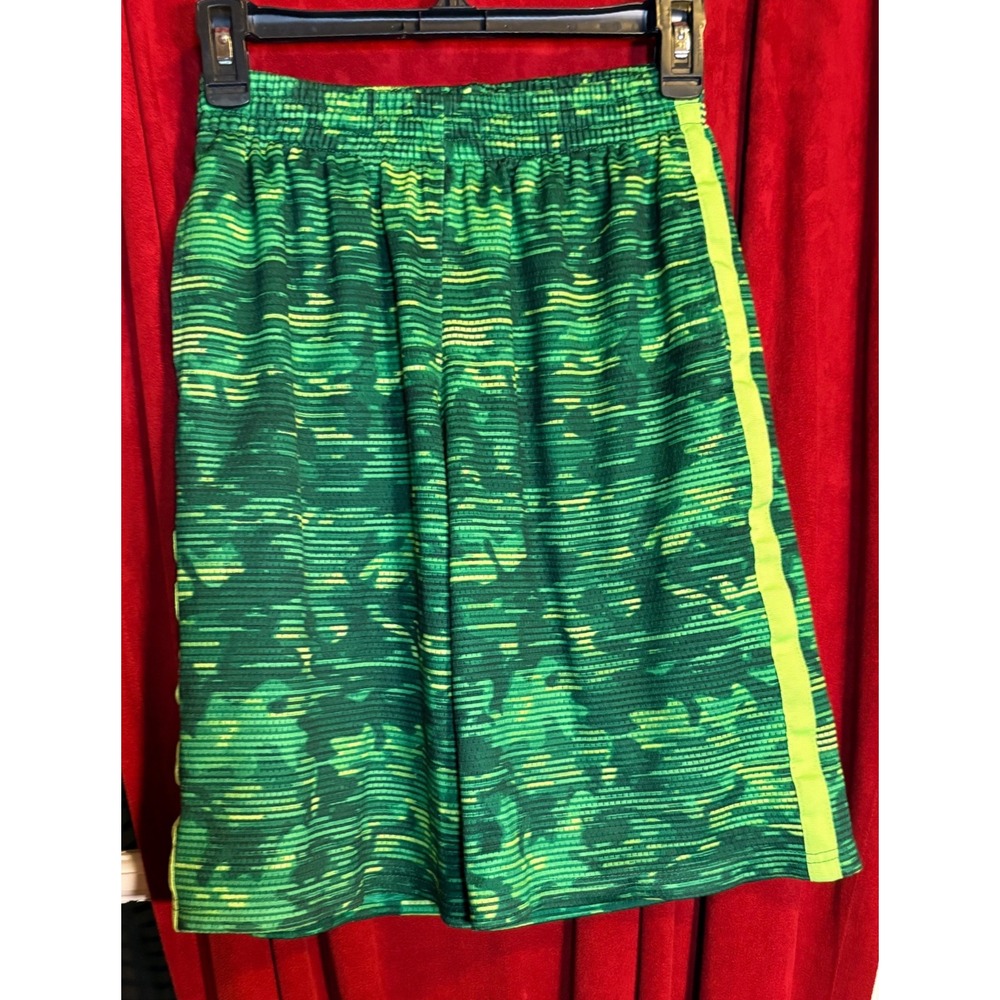 C9 Champion Athletic Shorts Kids Boys L 12-14 Green Good Mesh Digital Camo Sport